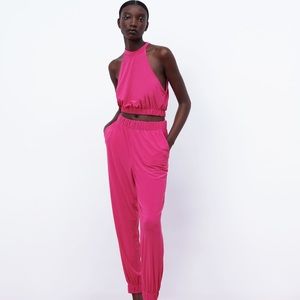 Flowy set from Zara ! Fuchsia set includes flowy joggers and halter top !